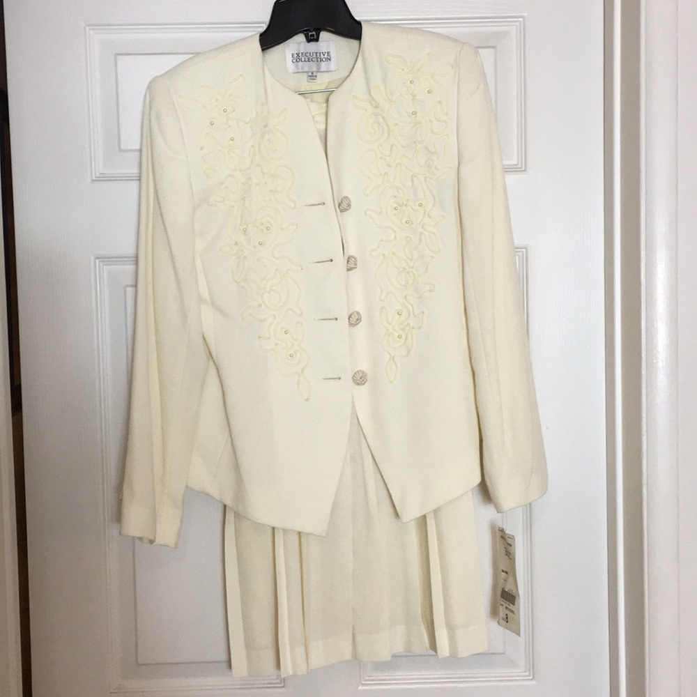 NWT Vintage Sears 2- piece ivory cream career suit